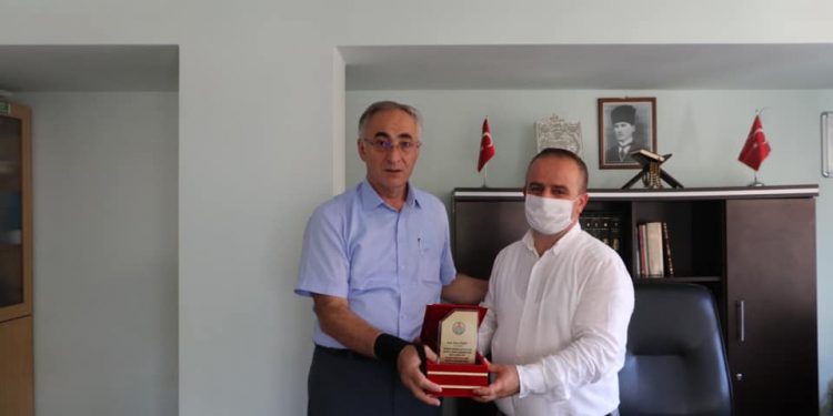 Belediye Başkanımız Hüseyin Görgülüoğlu’ndan Yavuz Yıldız’a Ziyaret